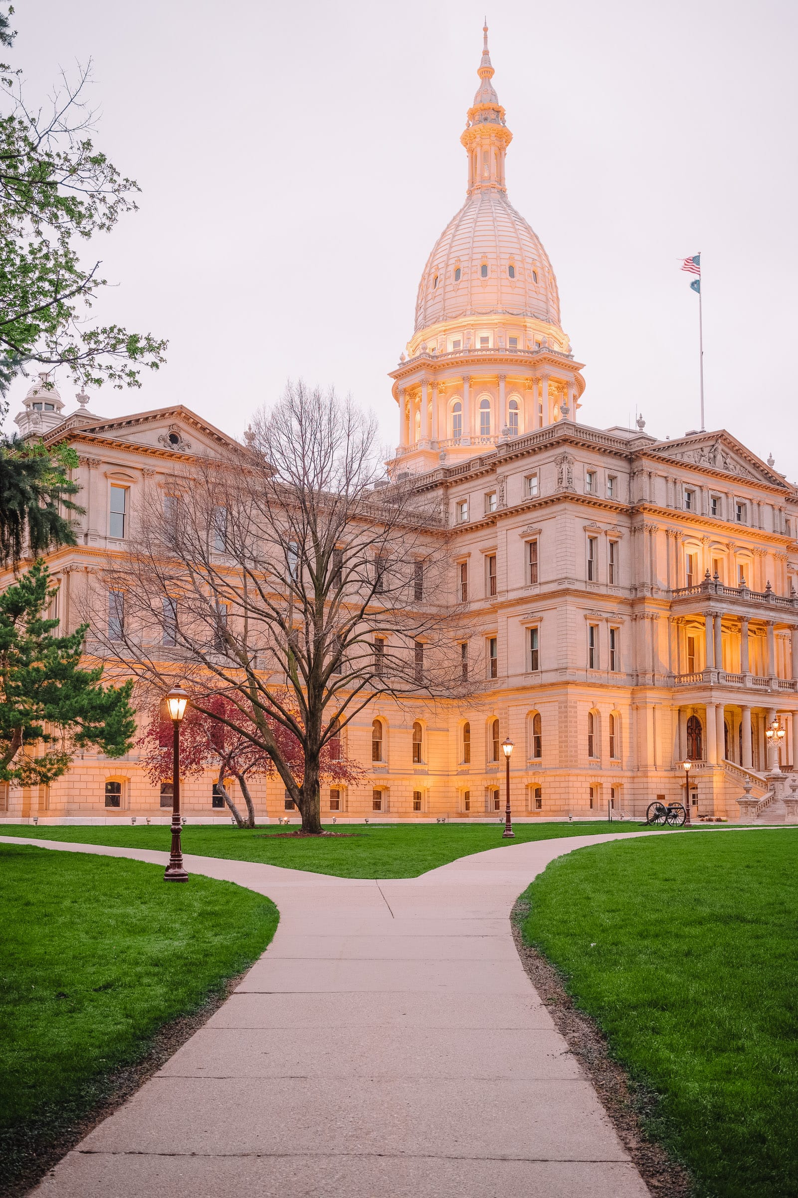 Best Things To Do In Michigan This Year capital building Lansing